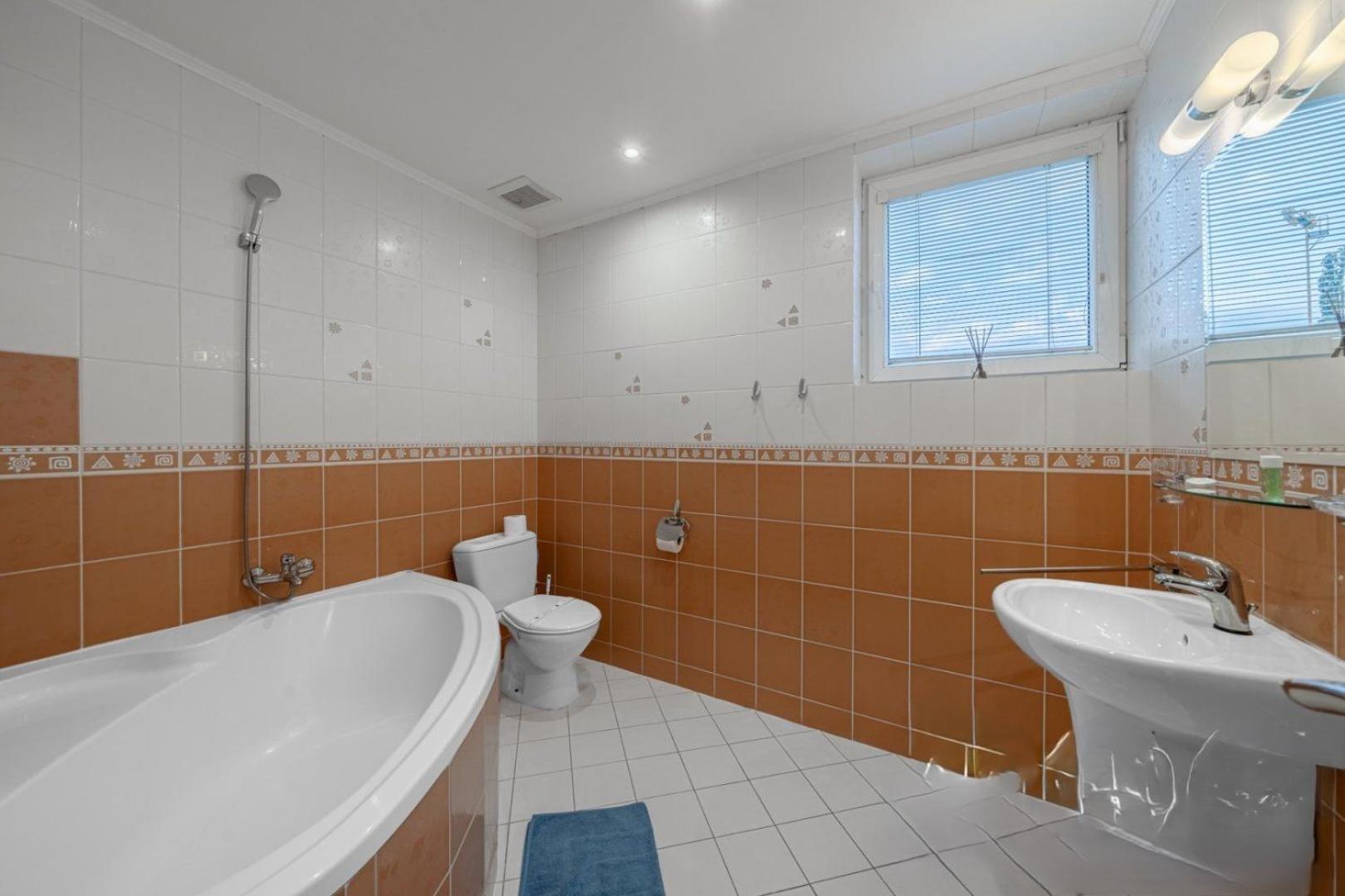 Raketa Residence, Restaurant & Hotel Прьевидза Экстерьер фото