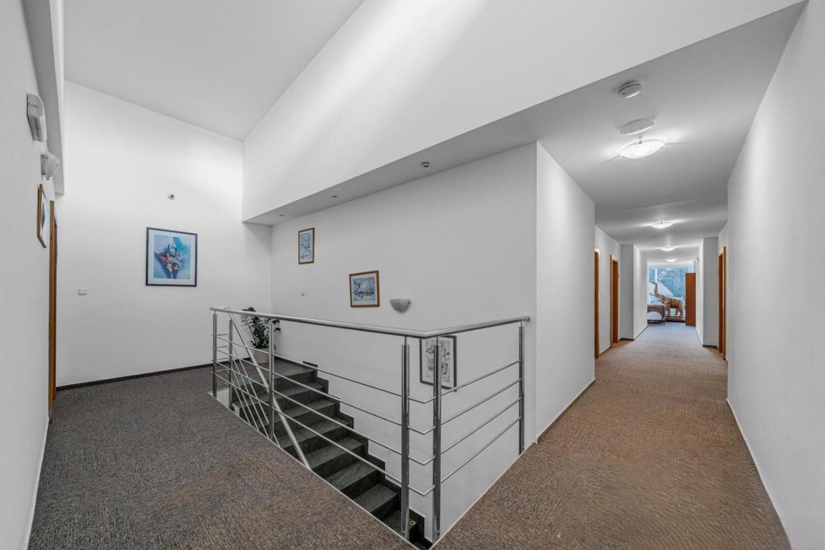 Raketa Residence, Restaurant & Hotel Прьевидза Экстерьер фото